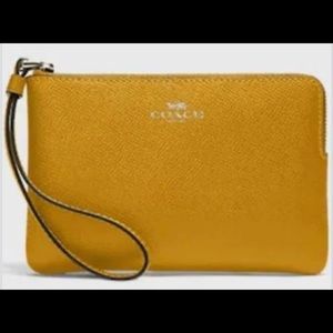 Coach Bags| Wristlet Side zip| Yellow- authentic Like New